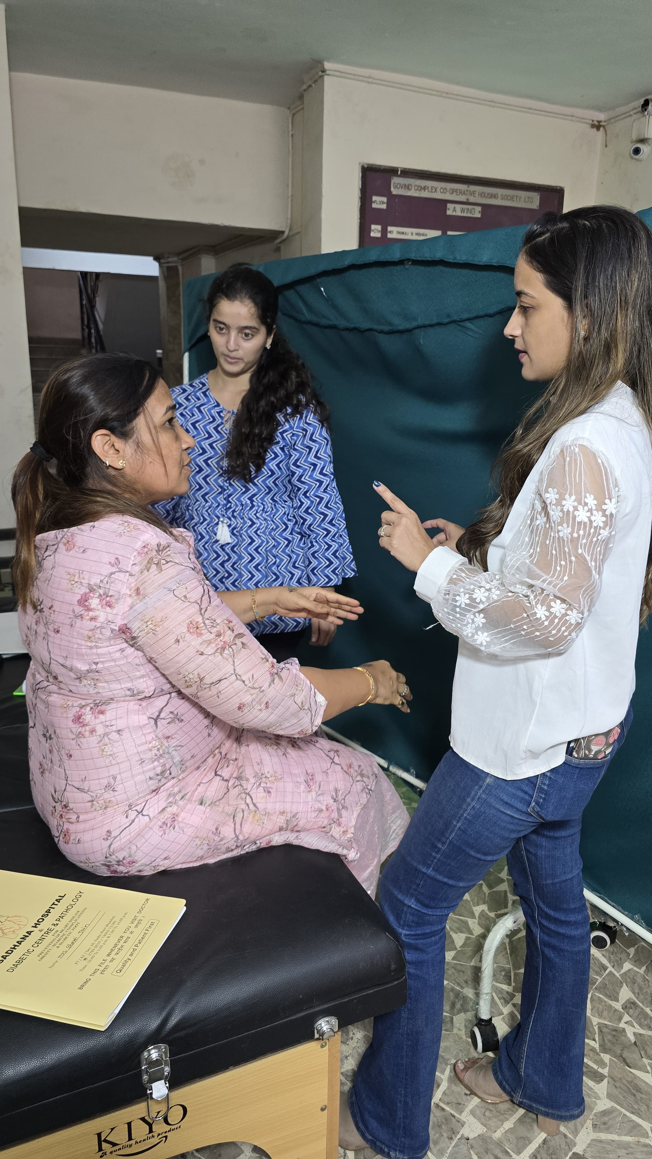 Team photo from MG Complex physiotherapy camp